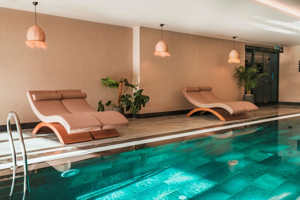 pools-indoor-pool