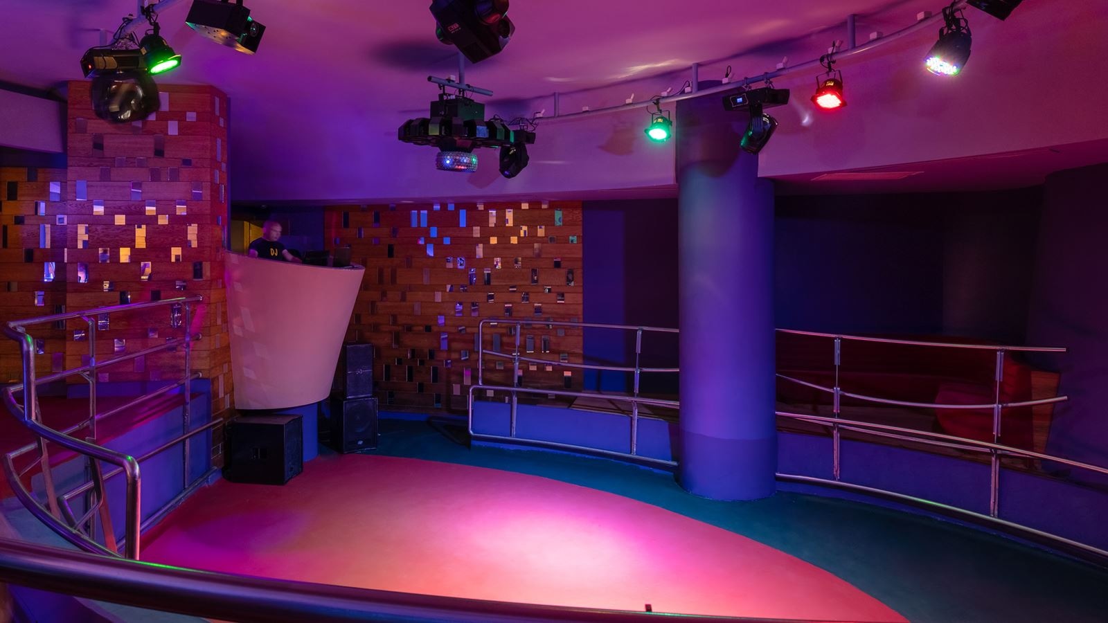 bars-disco-bar