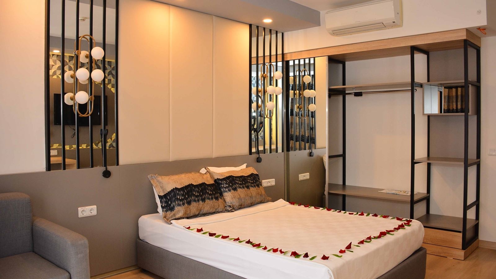 rooms-family-room-a