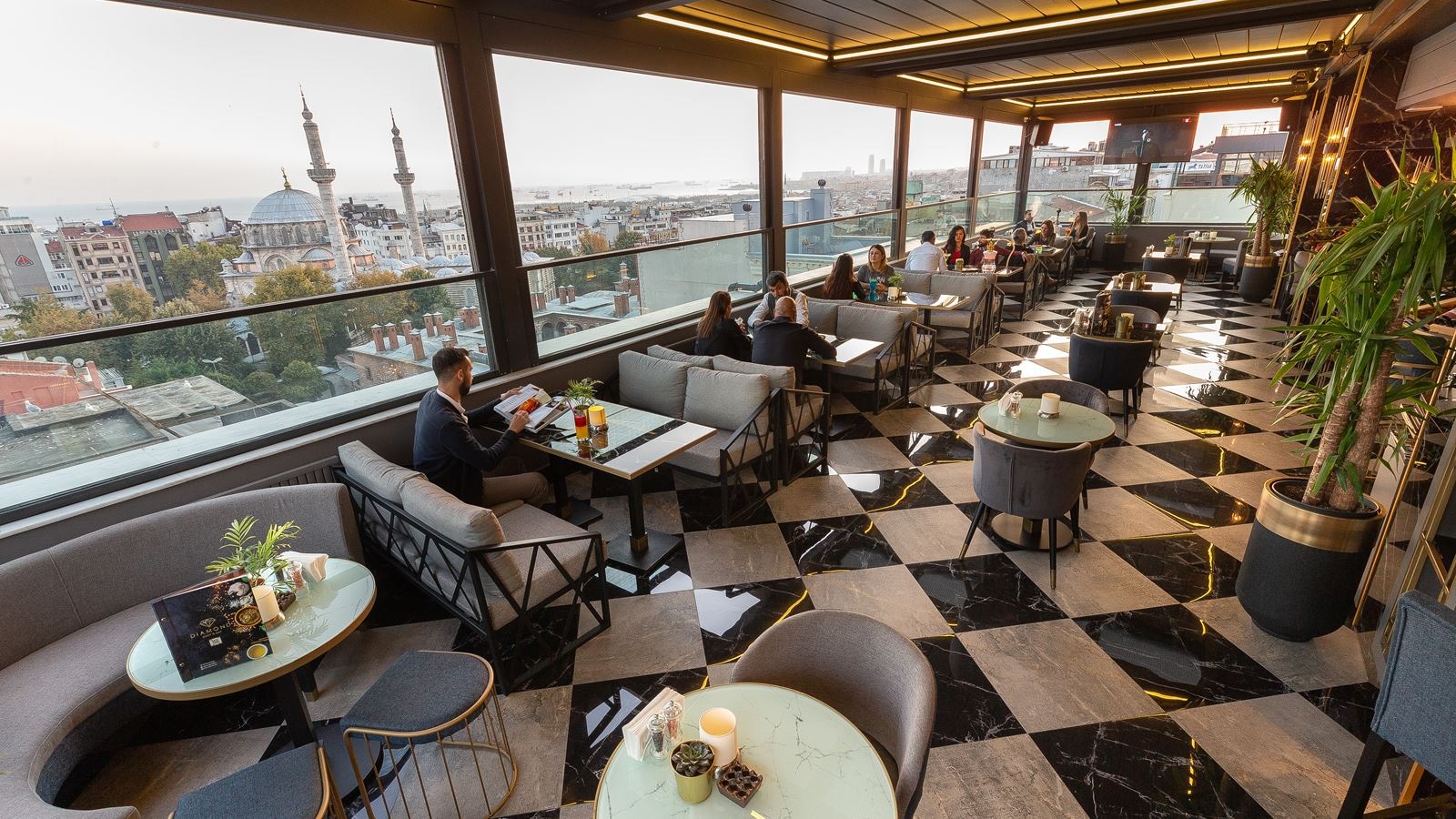 restaurants-restaurant