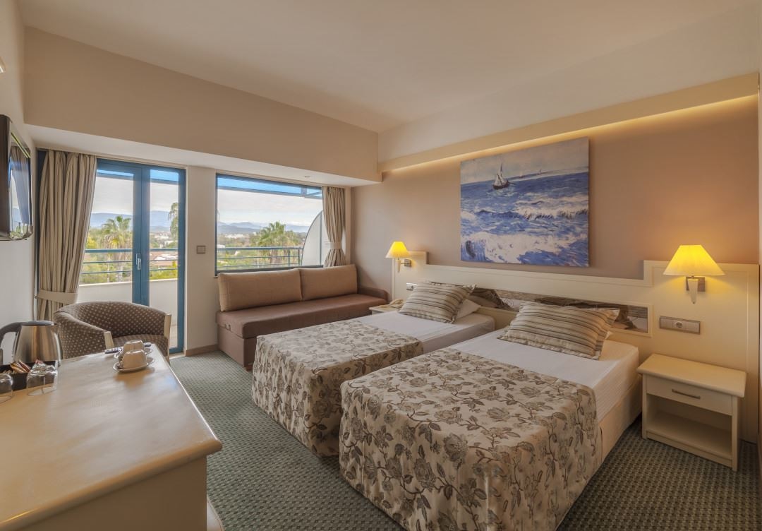 rooms-main-building-land-view