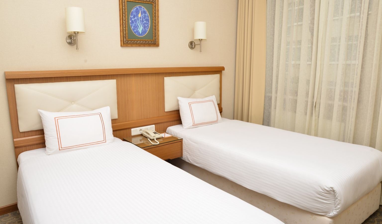 rooms-standard-room