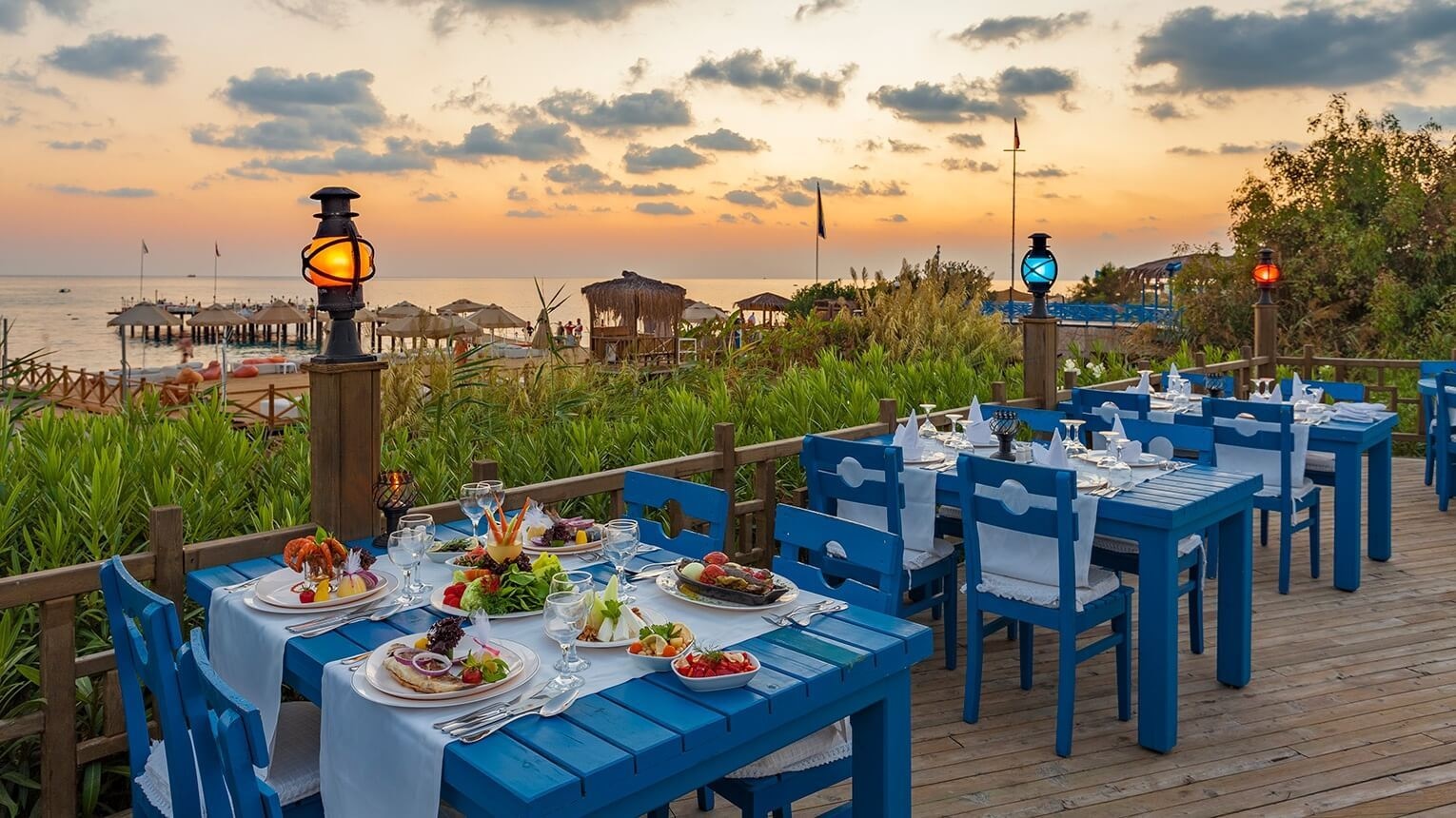 restaurants-sunset