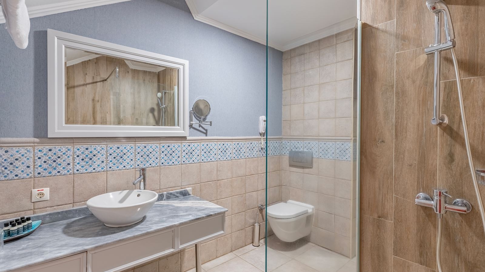 rooms-comfort-room