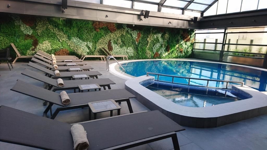 pools-indoor-pool