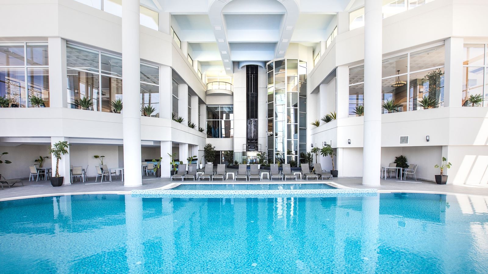 pools-indoor-pool