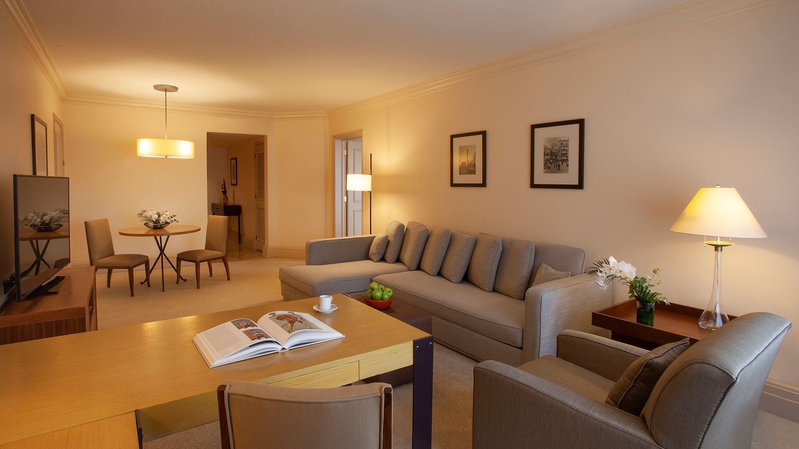 rooms-1-+-1-grand-suite