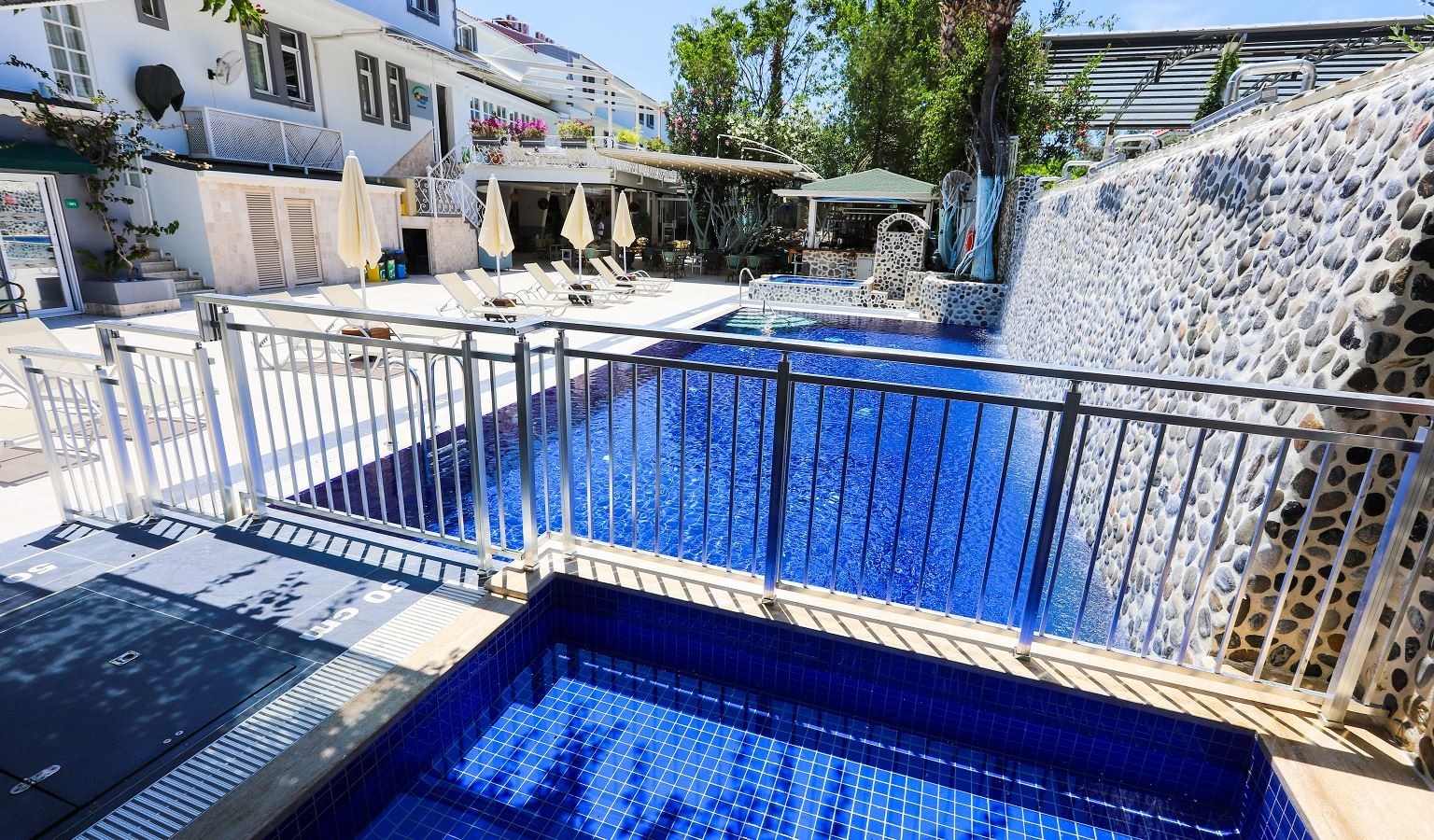 pools-pools