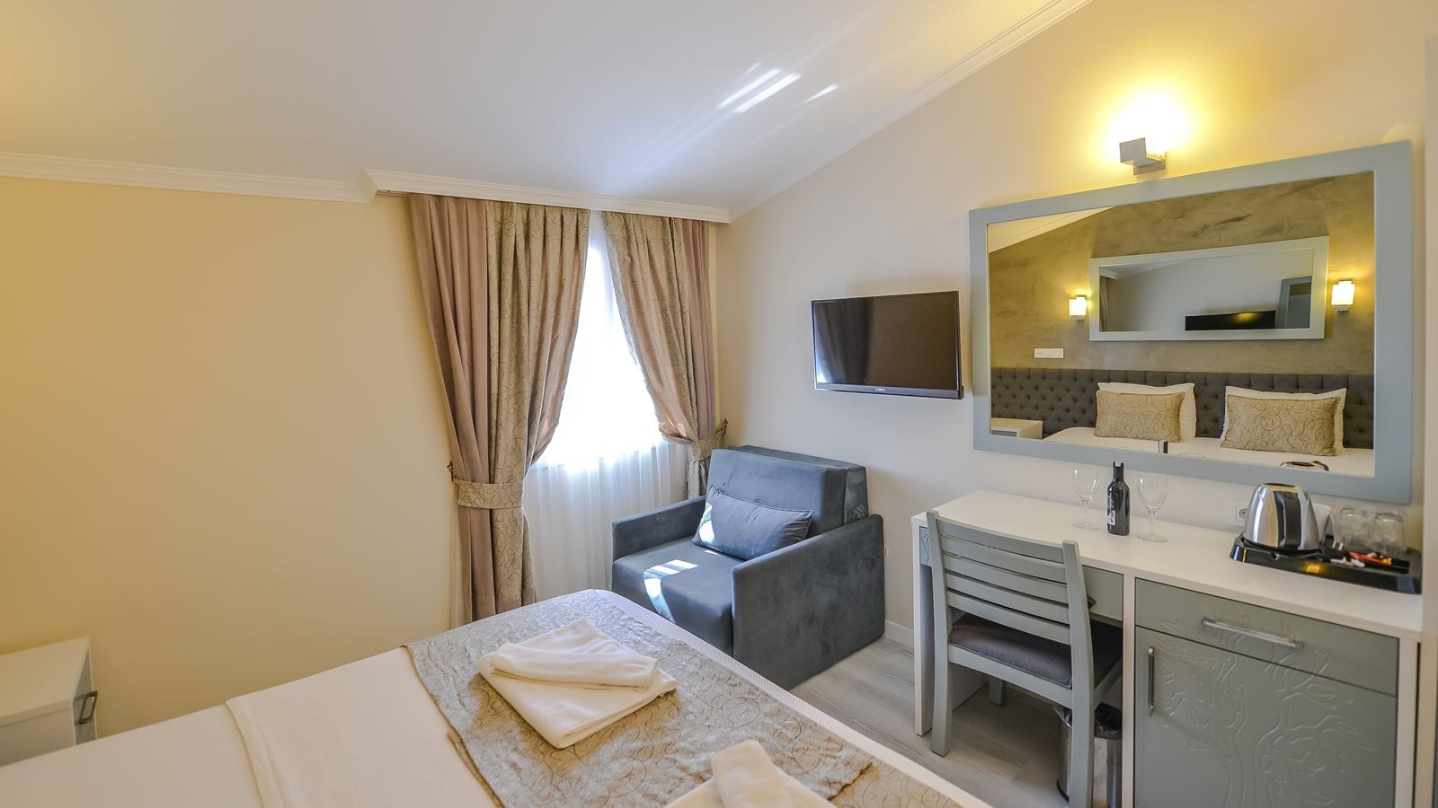 rooms-standard-room