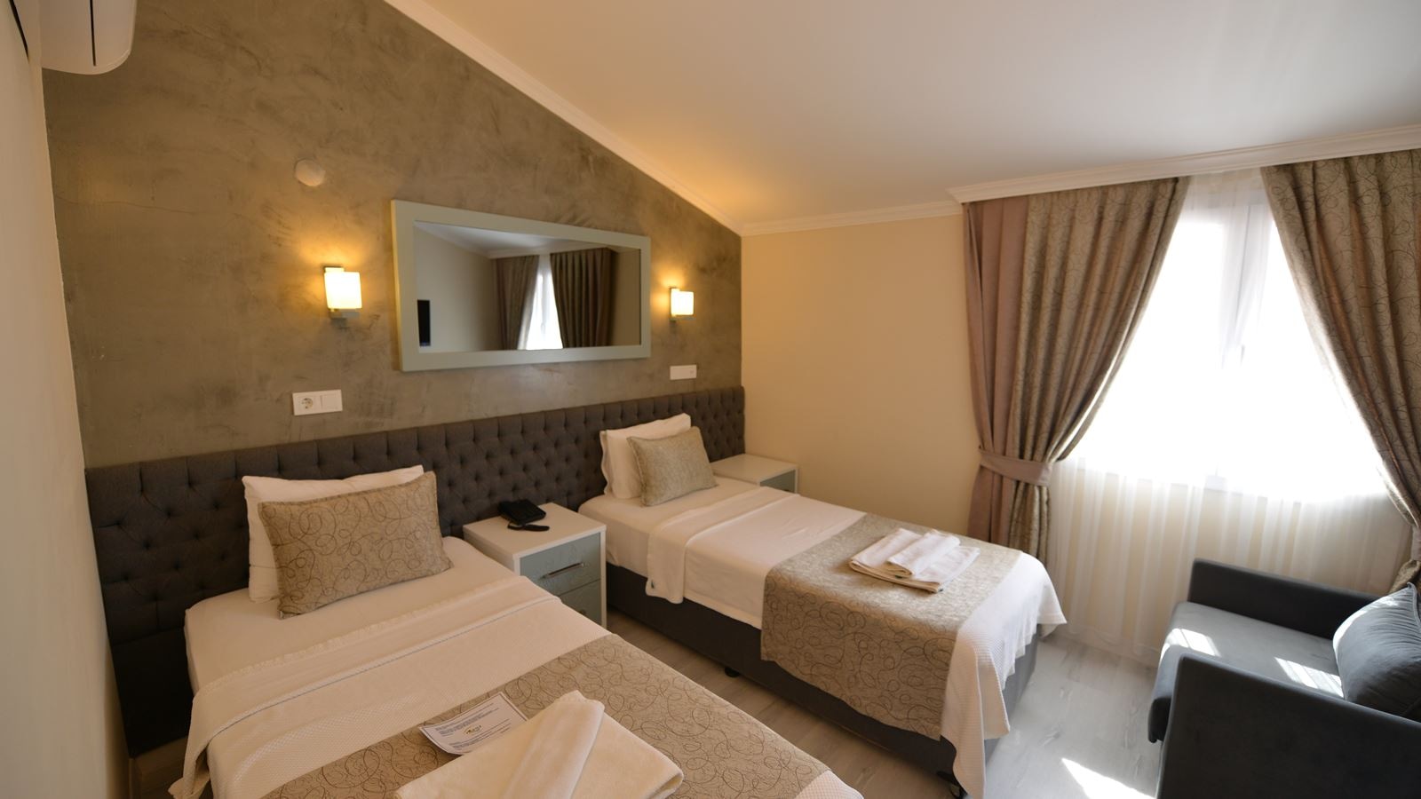 rooms-standard-room