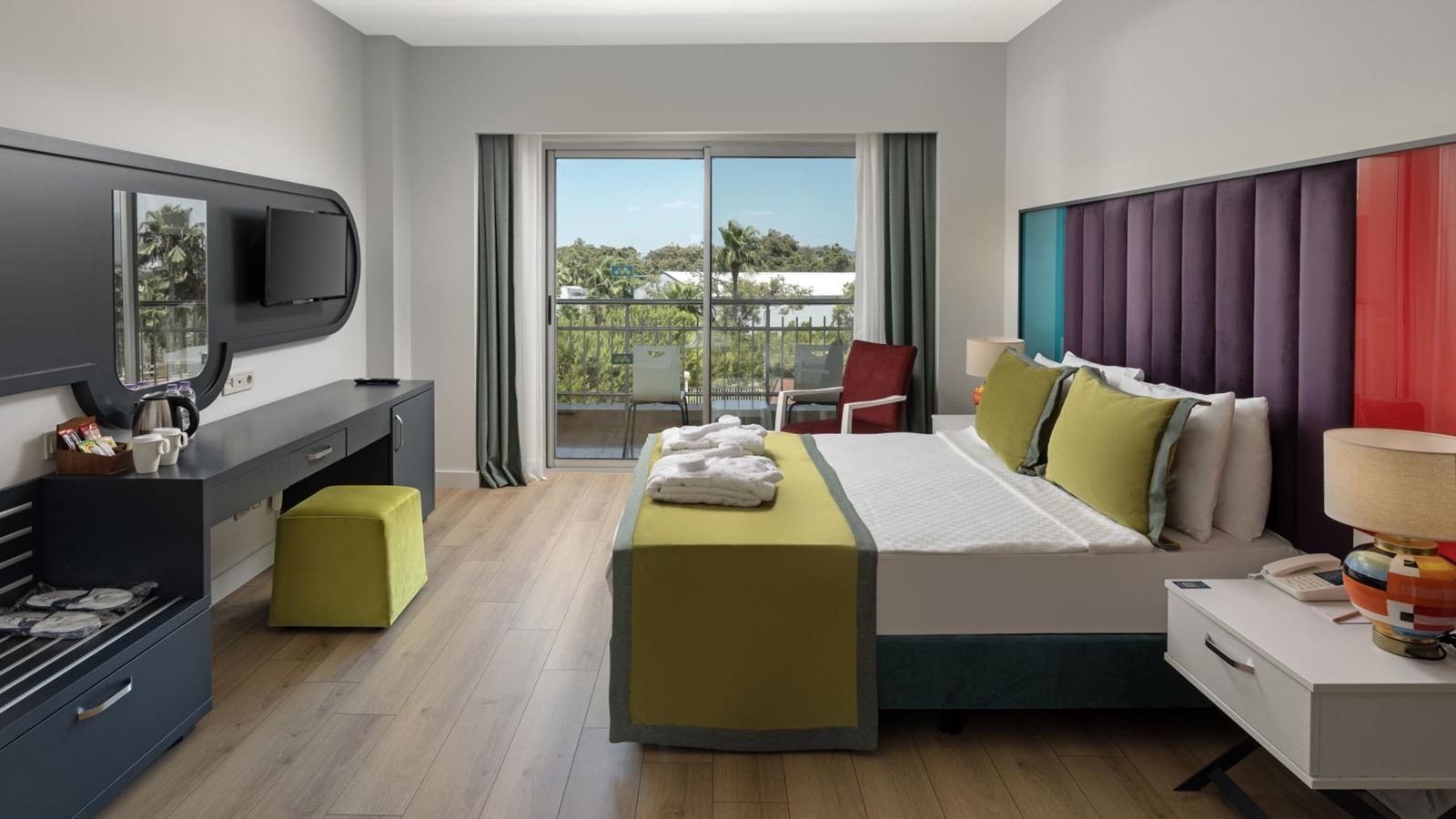 rooms-suite-room