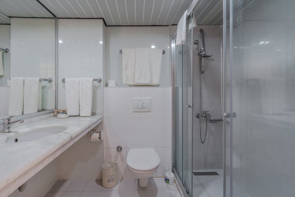 rooms-standard-room