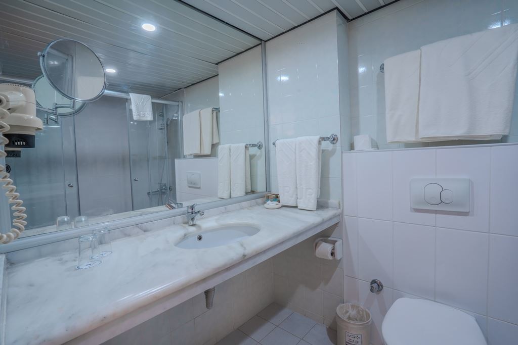 rooms-standard-room