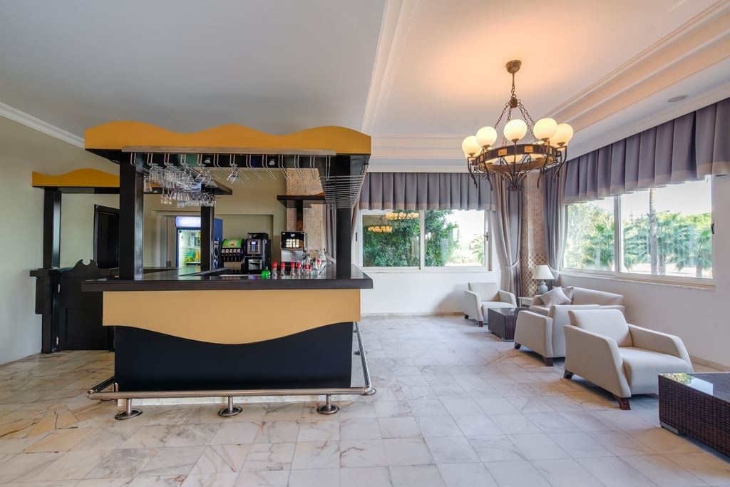 bars-lobby-bar