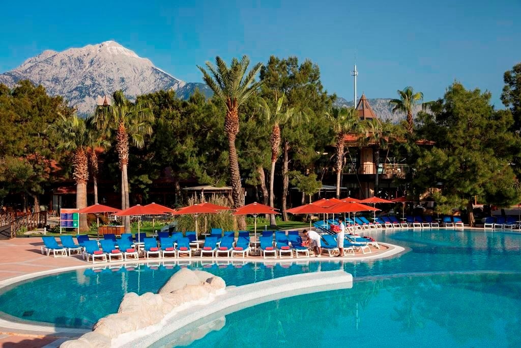 pools-outdoor-pool