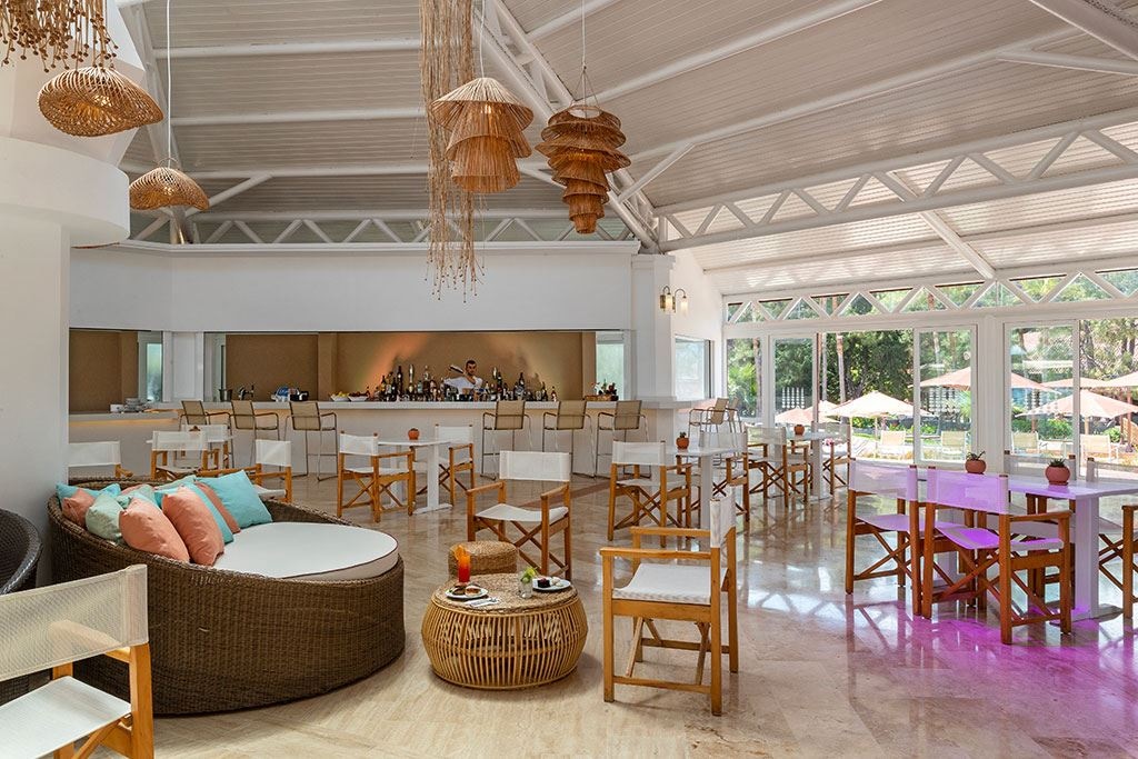 bars-olympos-pool-bar