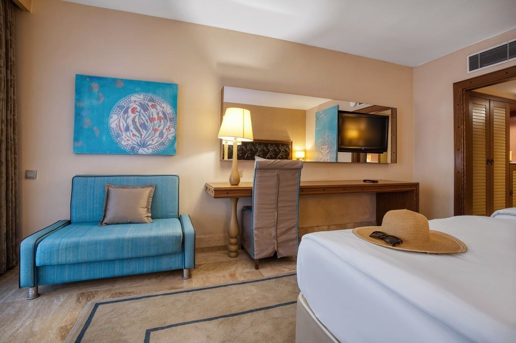 rooms-deluxe-room