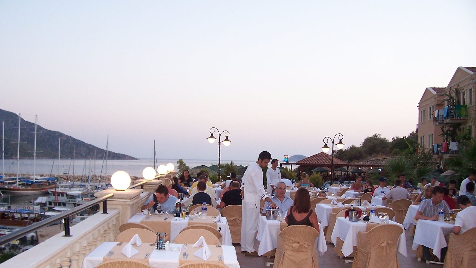 restaurants-ana-restoran