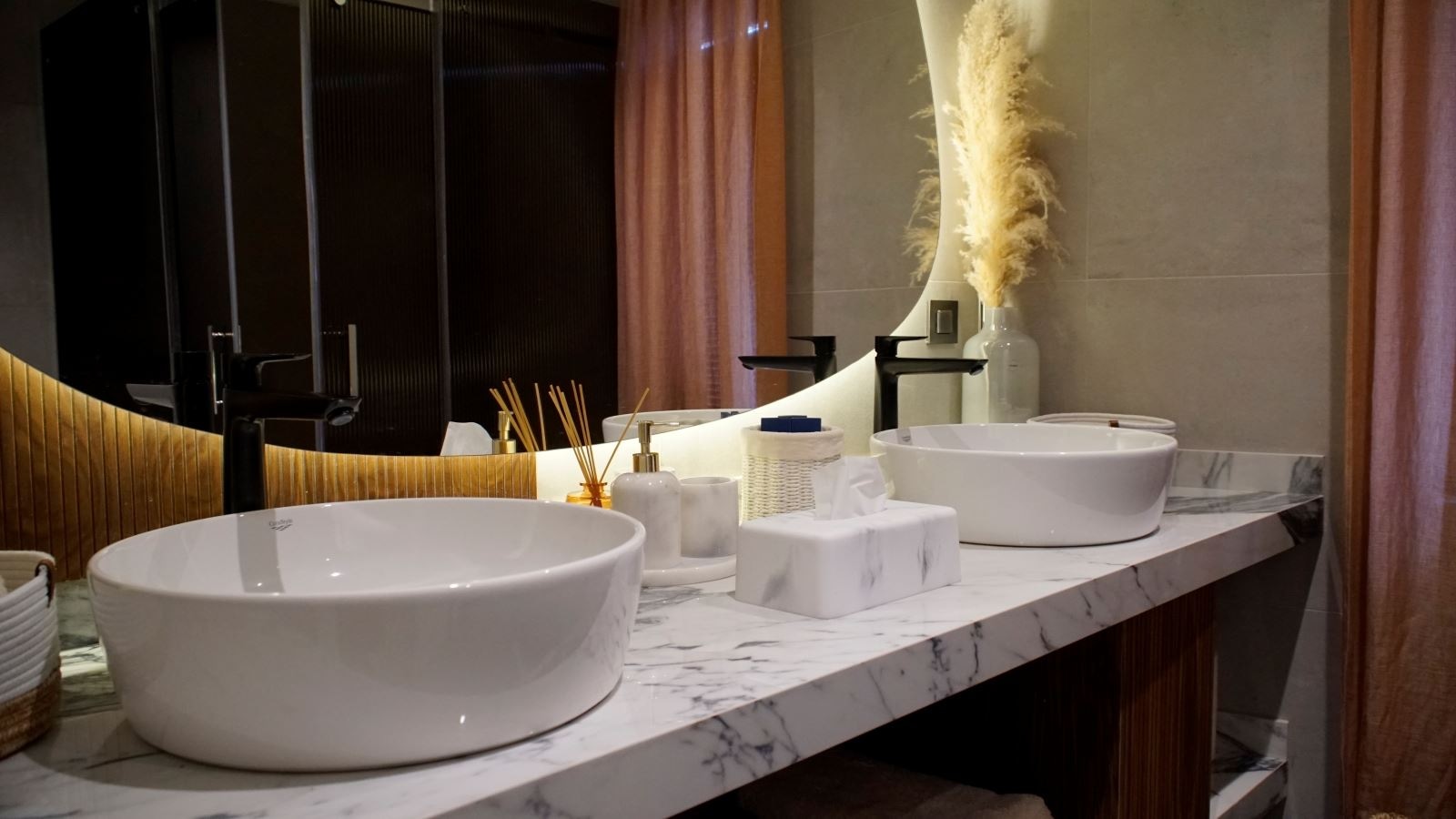 rooms-executive-villa