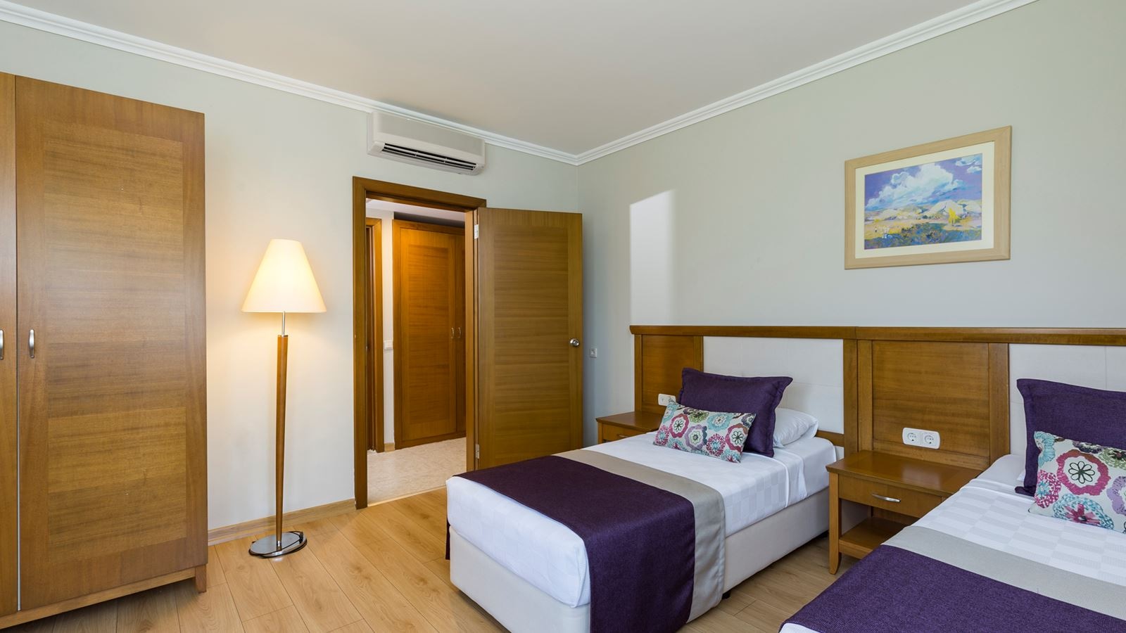 rooms-standard-room
