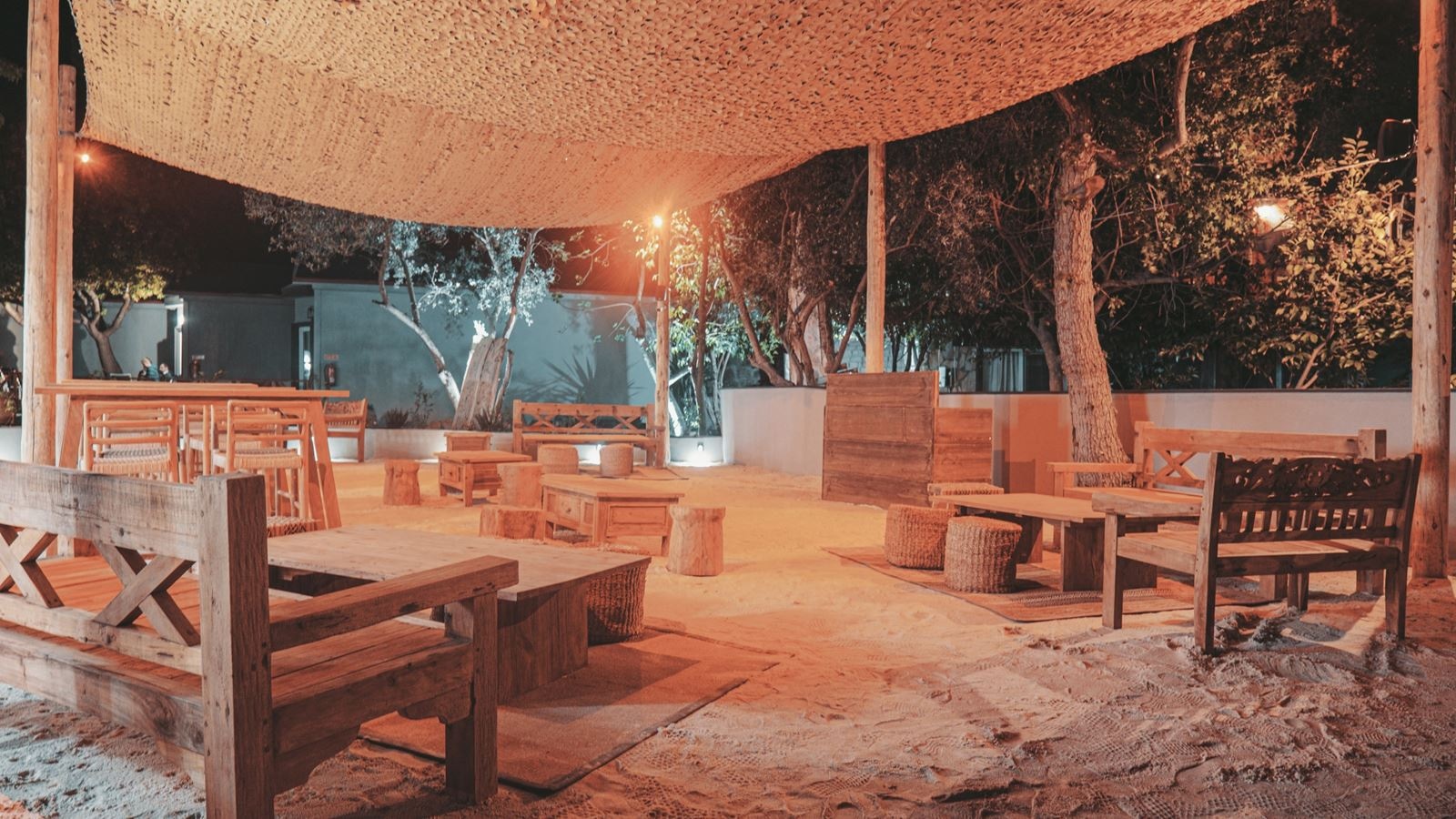 bars-beach-bar