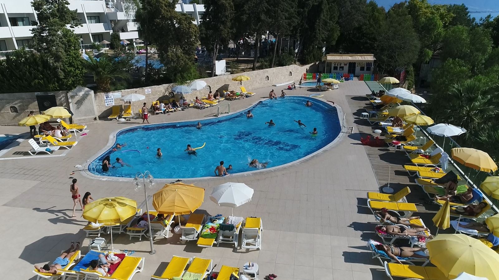 pools-outdoor-pool