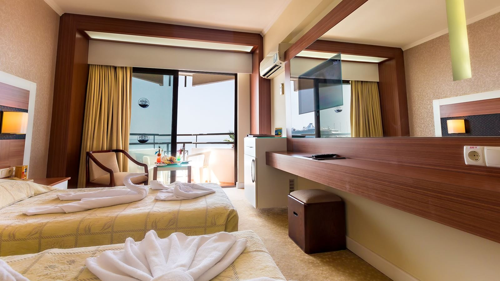 rooms-standard-room