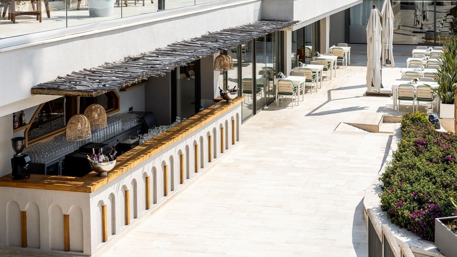 bars-egeo-pool-bar