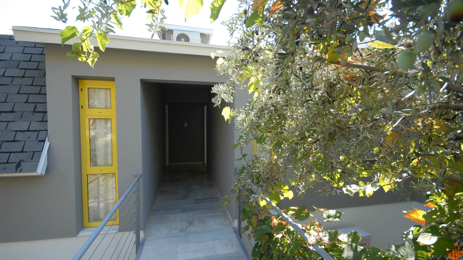 rooms-suite-2-bedrooms-land-view