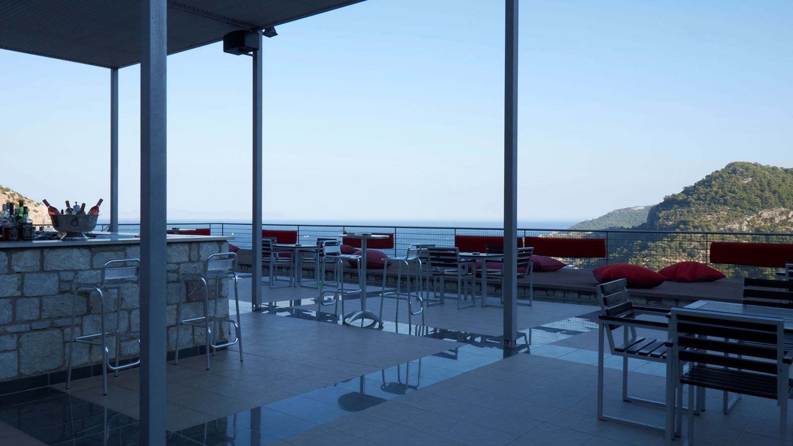 bars-main-building