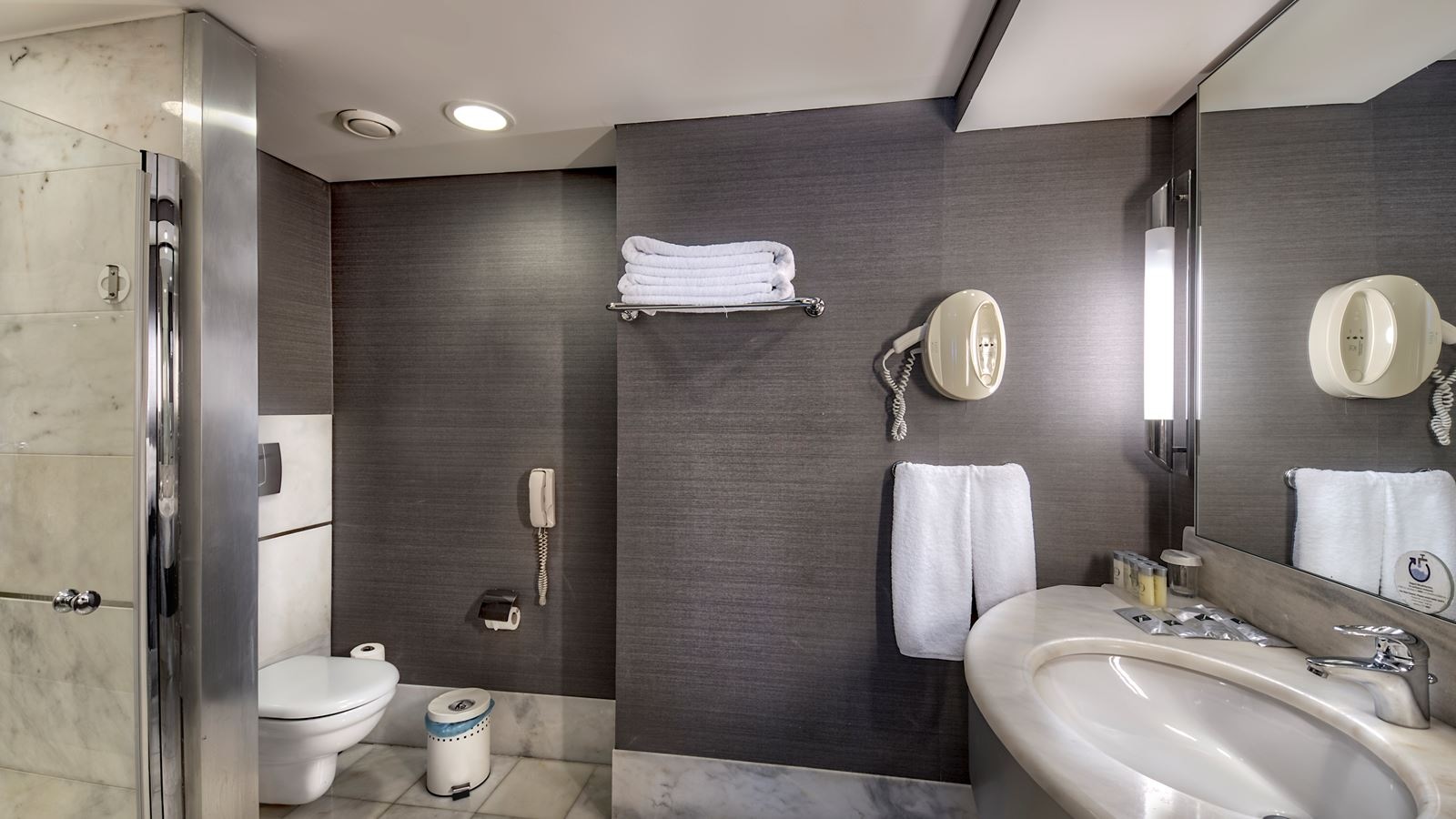 rooms-family-suite
