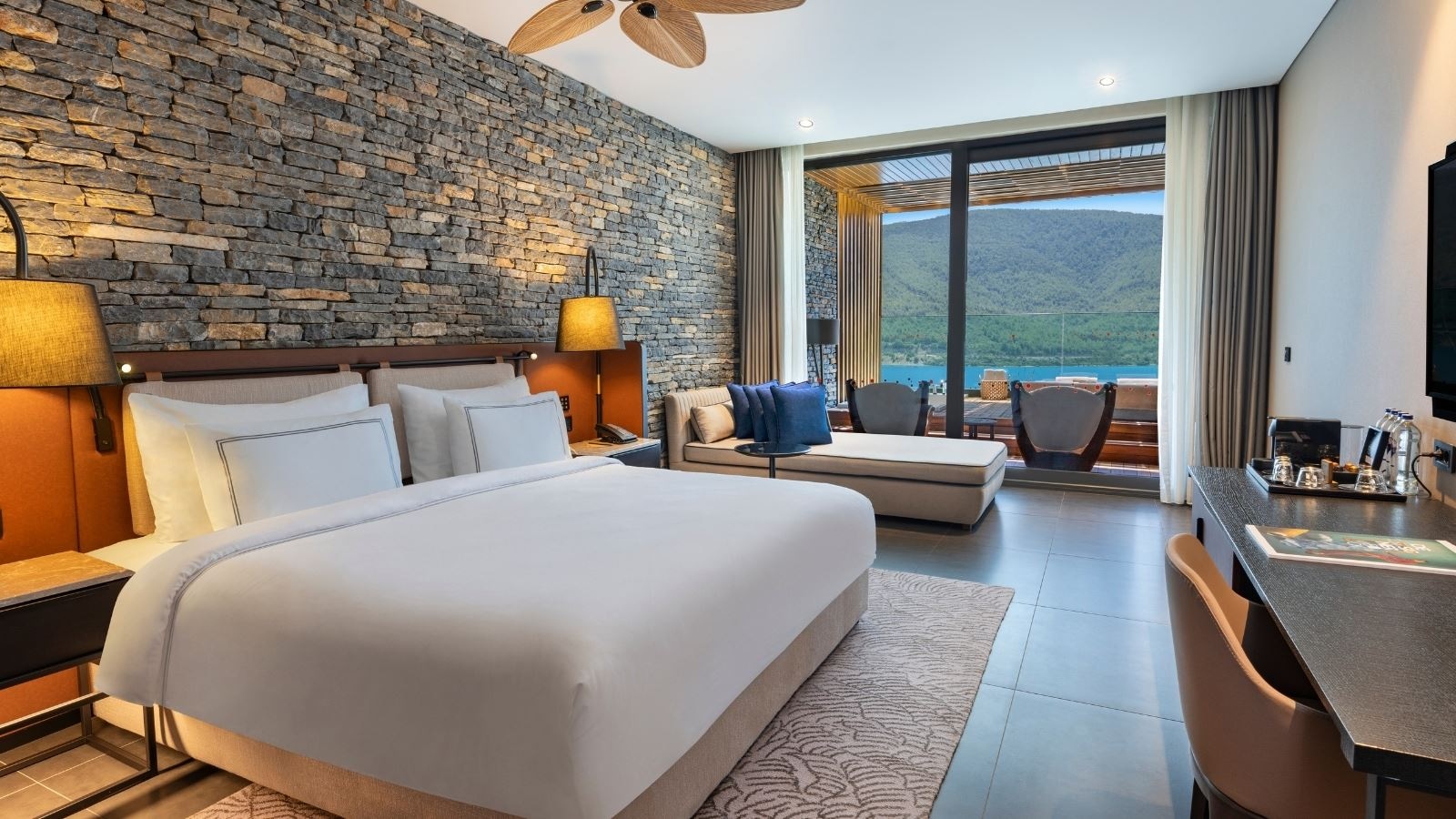 rooms-terrace-room