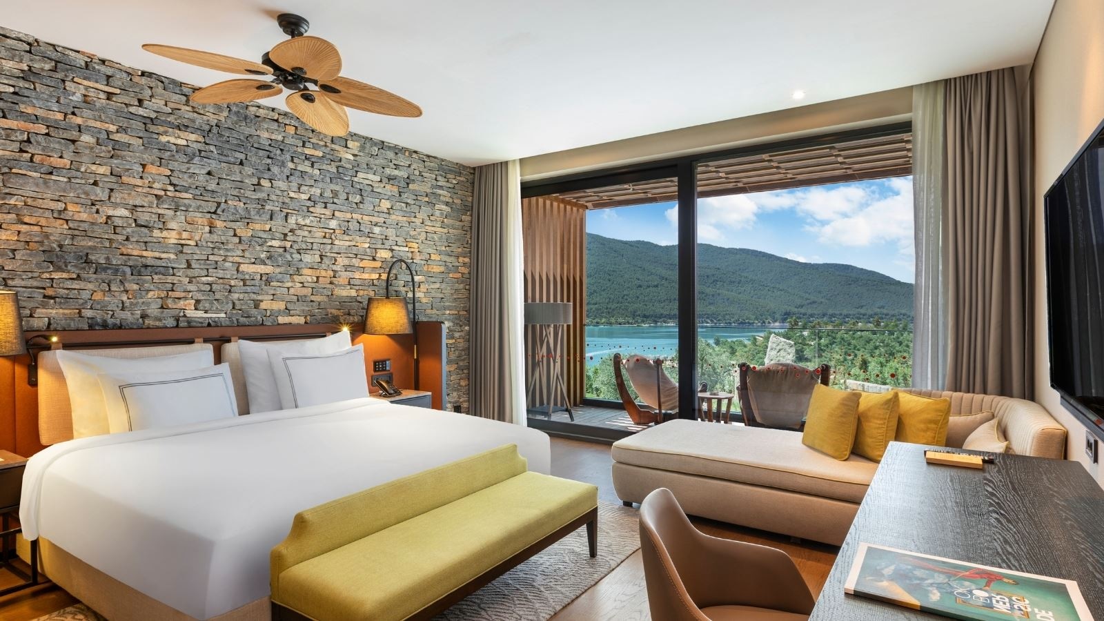 rooms-maki-villa