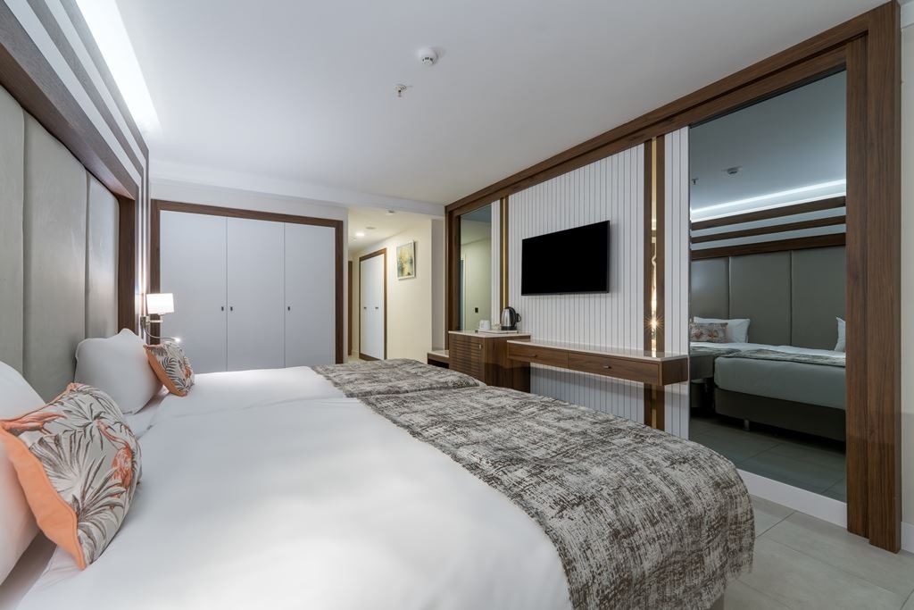 rooms-family-select-side-seaview