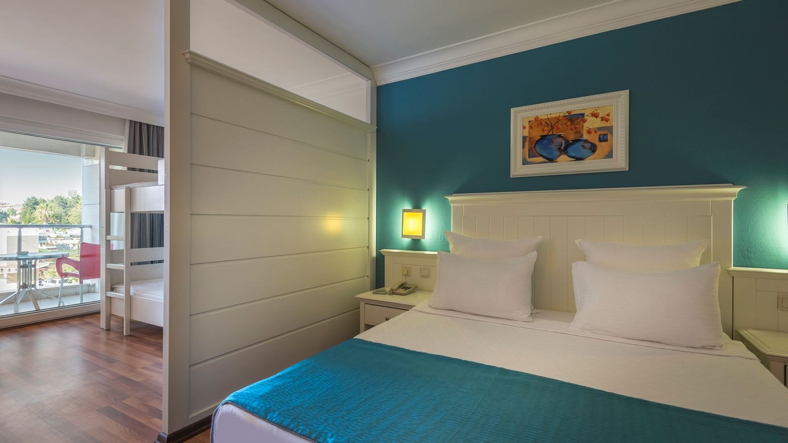 rooms-family-room
