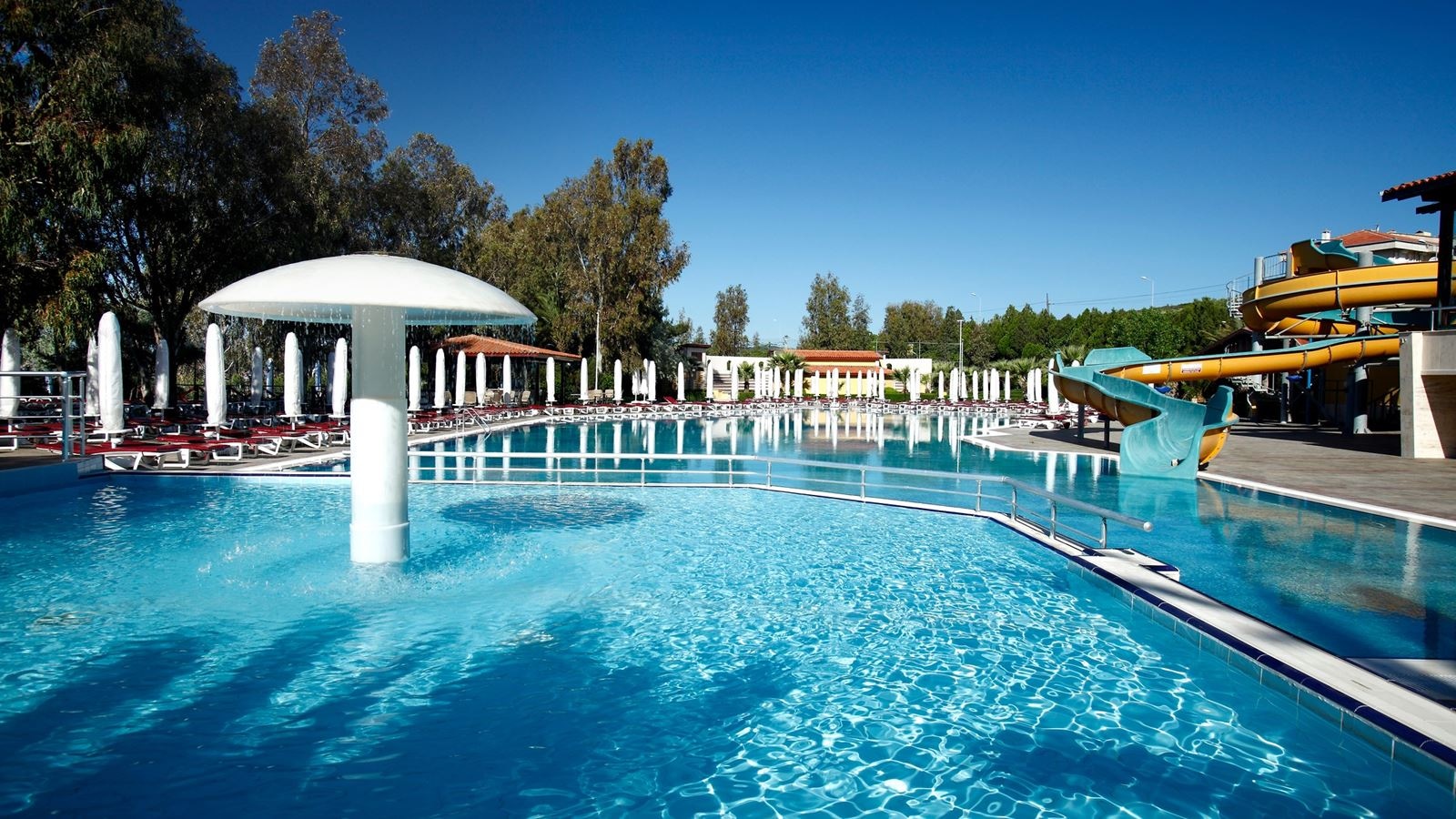 pools-outdoor-pool