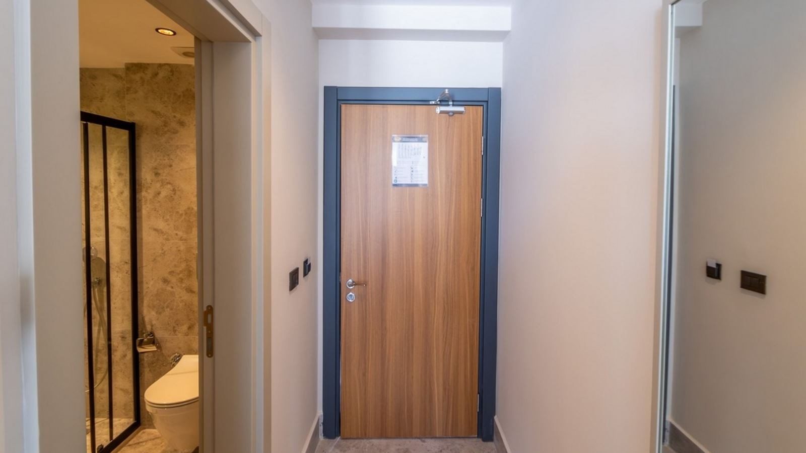 rooms-deluxe-swim-up