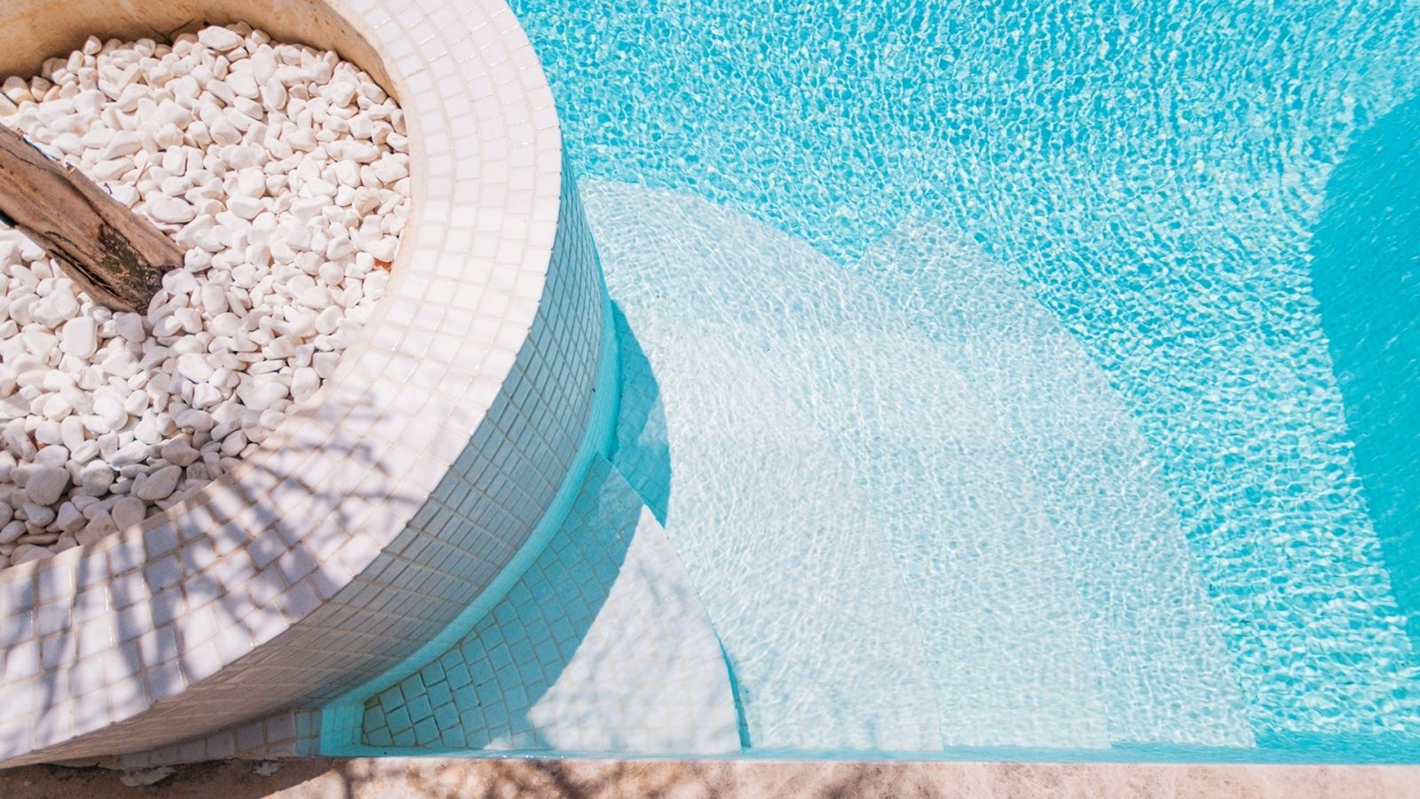 rooms-duplex-swim-up-suite