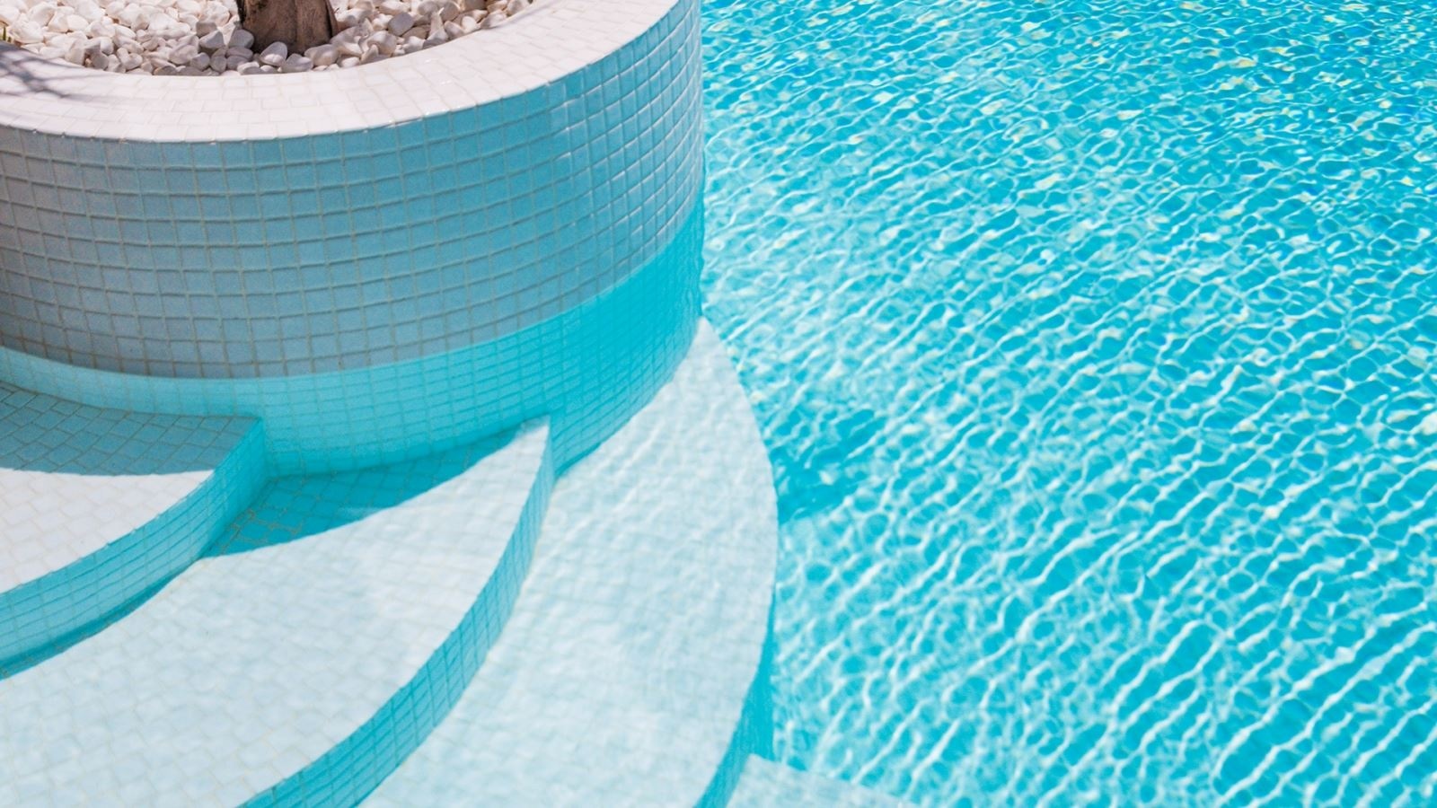 rooms-duplex-swim-up-suite