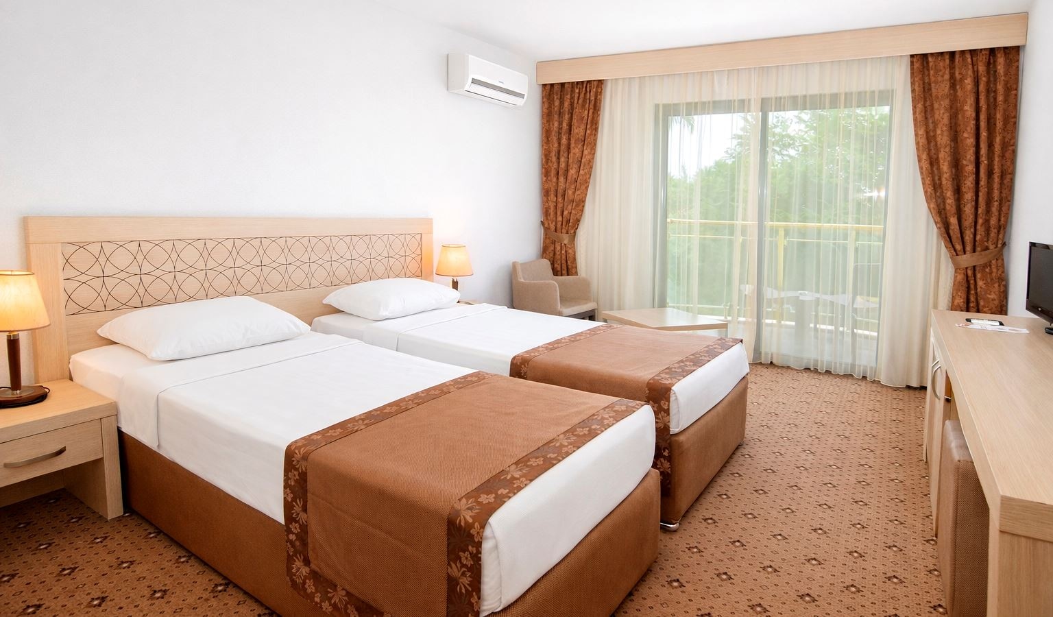 rooms-standard-room