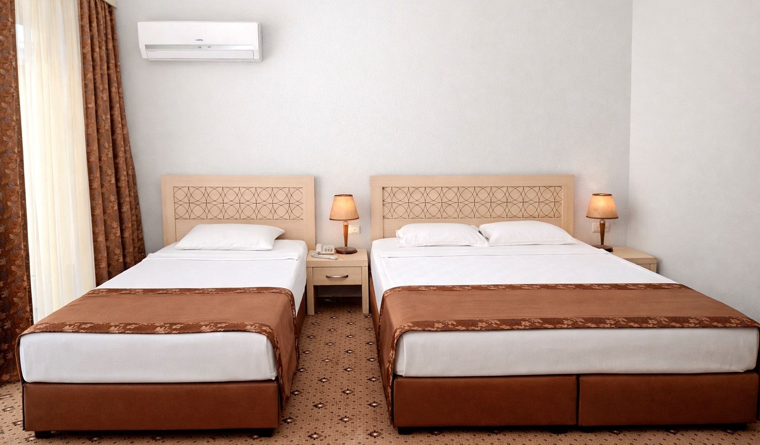 rooms-corner-room