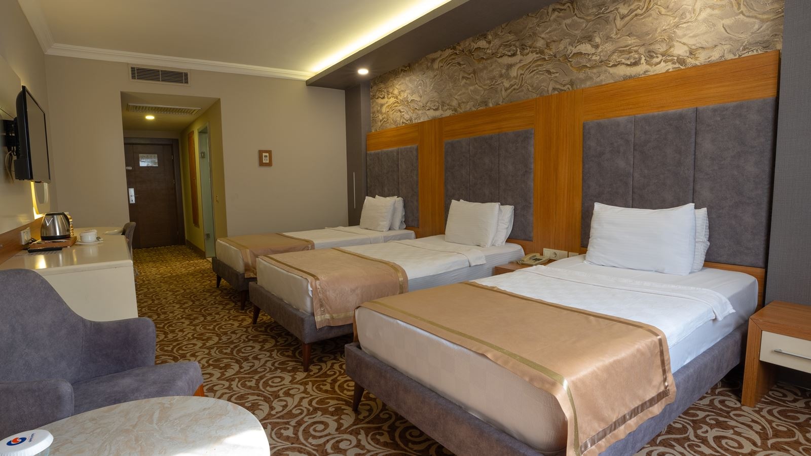 rooms-standard-room