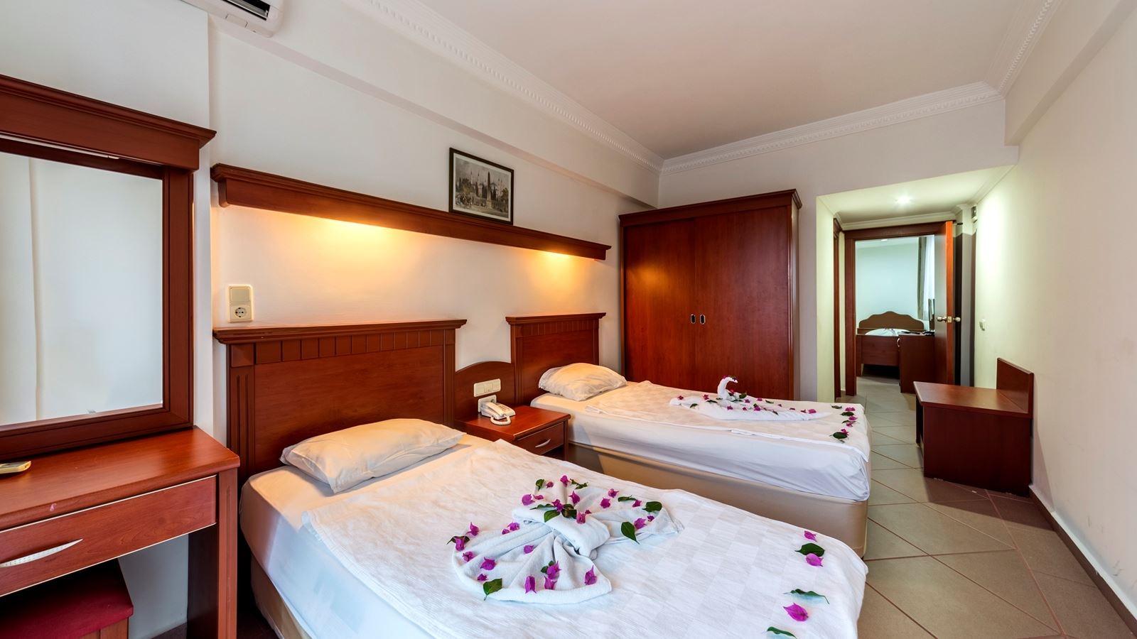 rooms-family-room