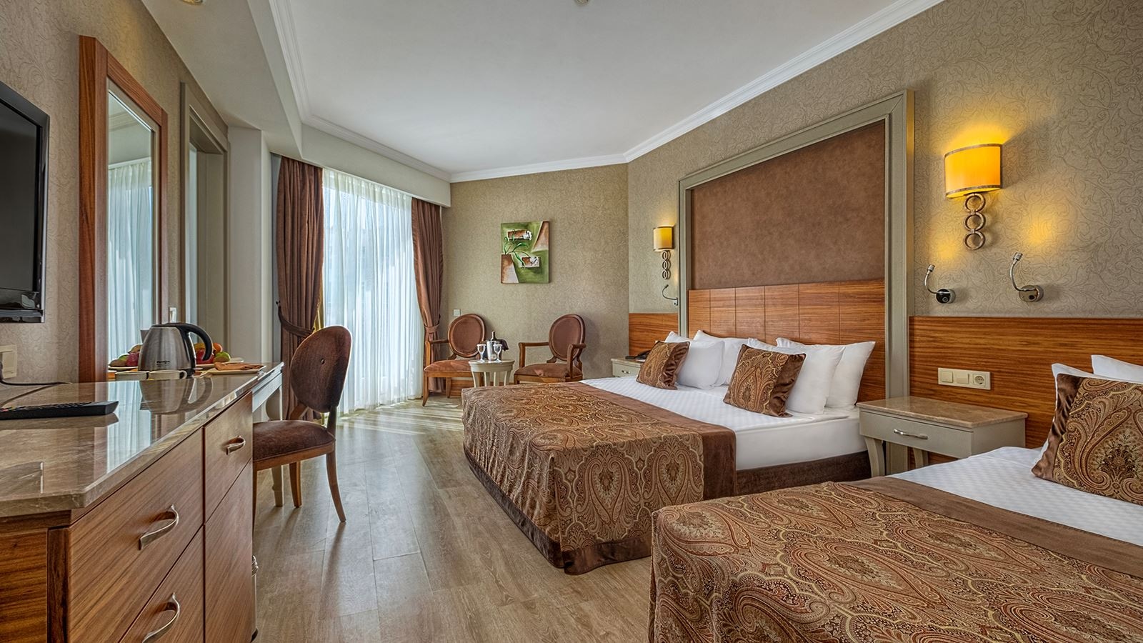 rooms-family-room-land-view