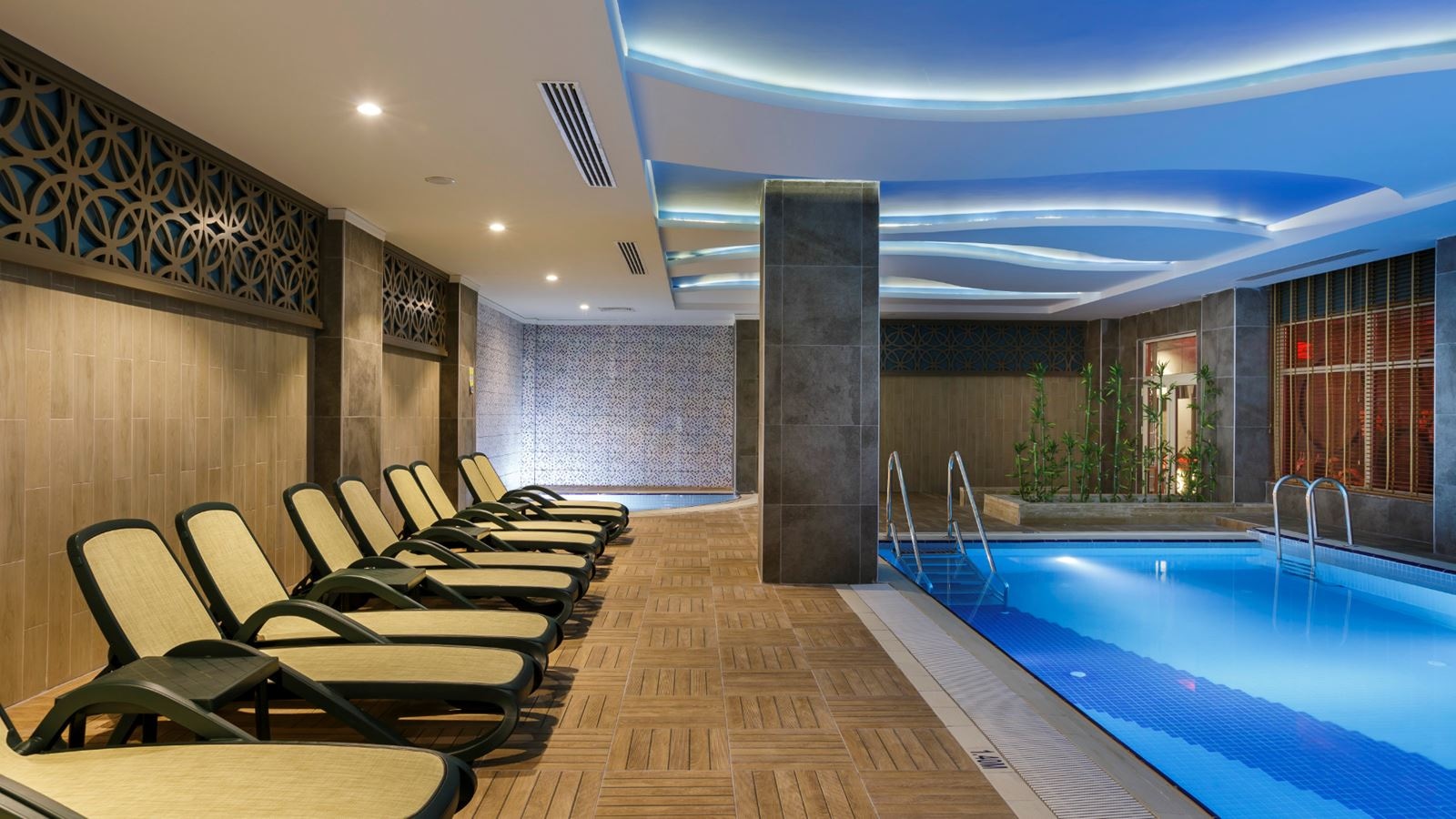 pools-indoor-pool