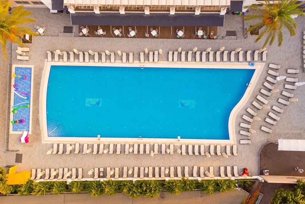 pools-outdoor-pool
