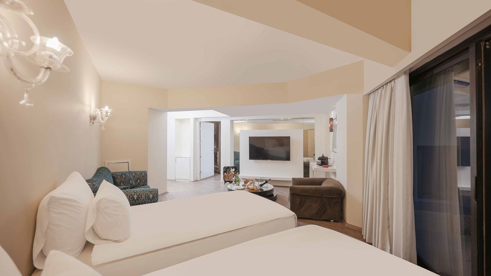 rooms-king-suite