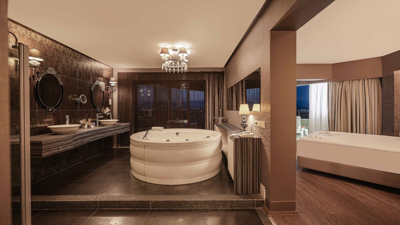 rooms-king-suite