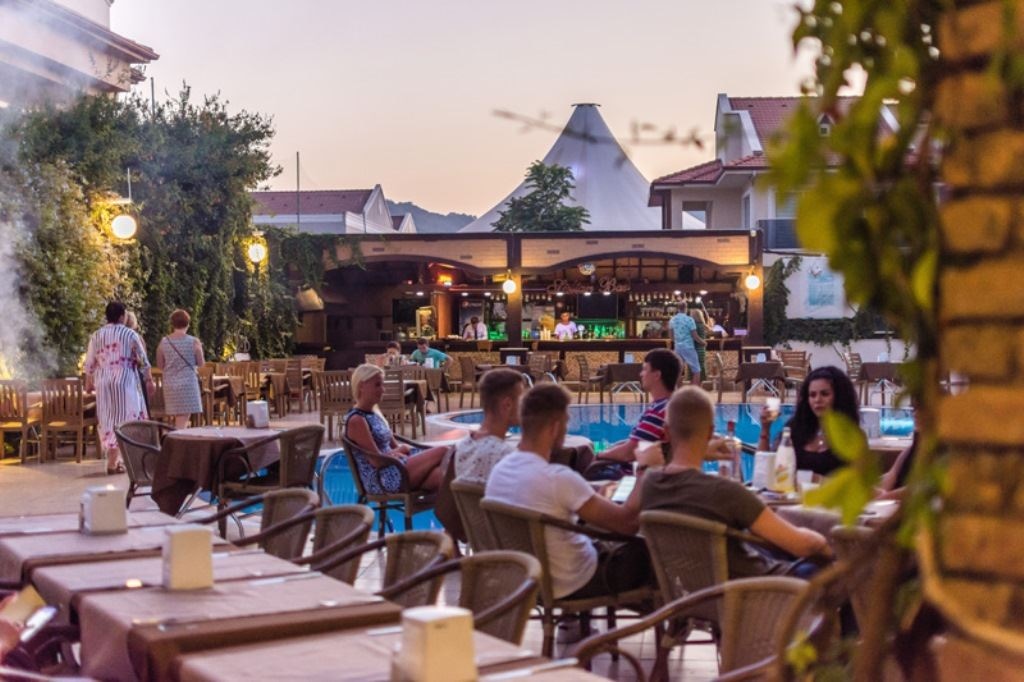 bars-pool-bar
