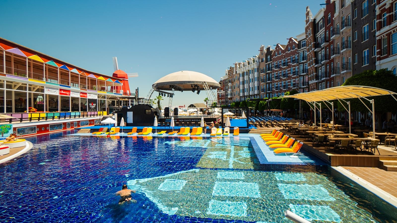 pools-outdoor-pool
